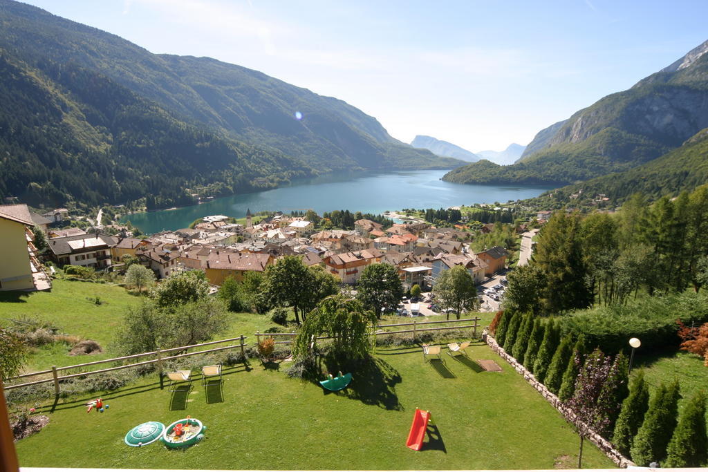 Villa La Dama Del Lago Molveno Exterior photo