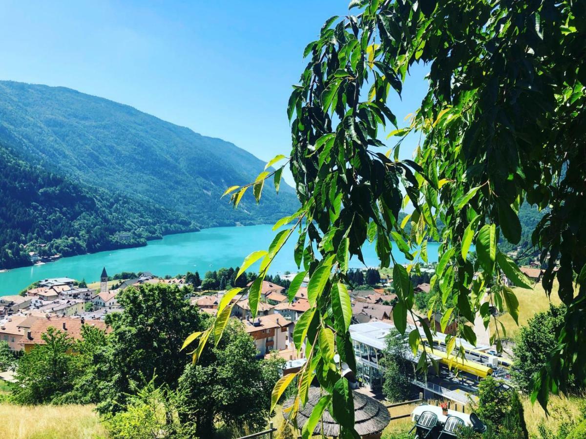 Villa La Dama Del Lago Molveno Exterior photo